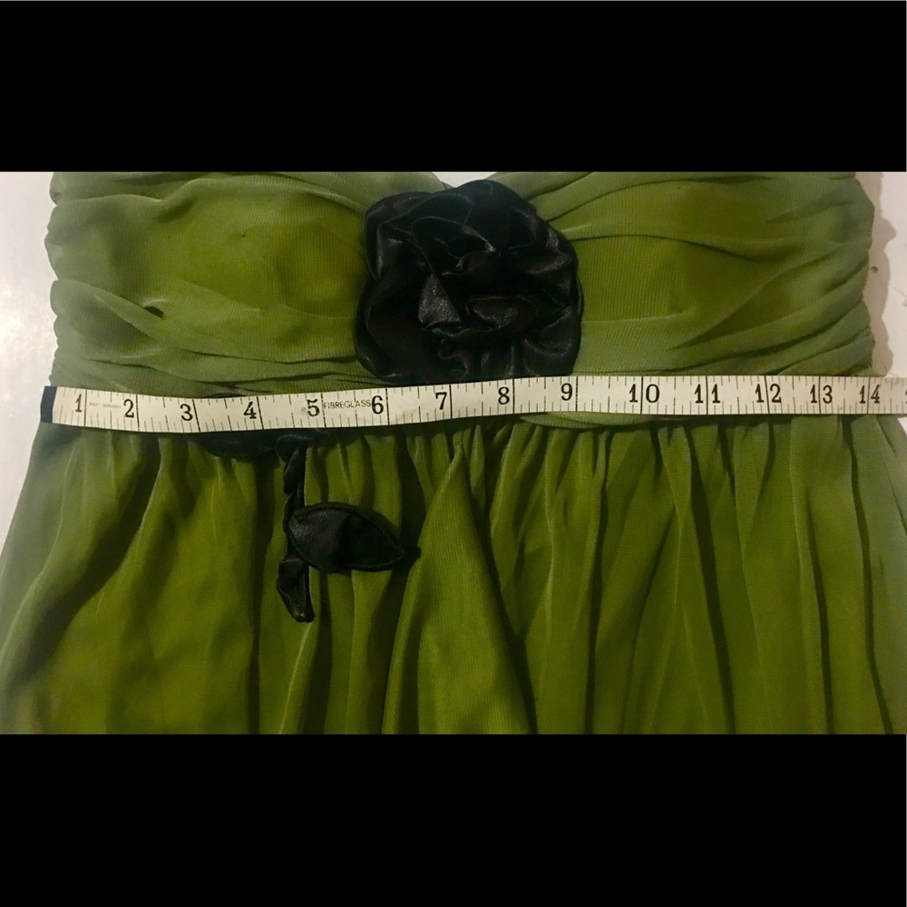 STRAPLESS PROM DRESS (M) 3pcs available - Picture 5 of 8